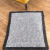 Tapis rectangulaire boules de feutre gris et anthracite