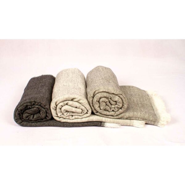 plaid chevron noir gris moyen clair frange ecrue 1